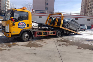 北塔救援拖车费用怎么算